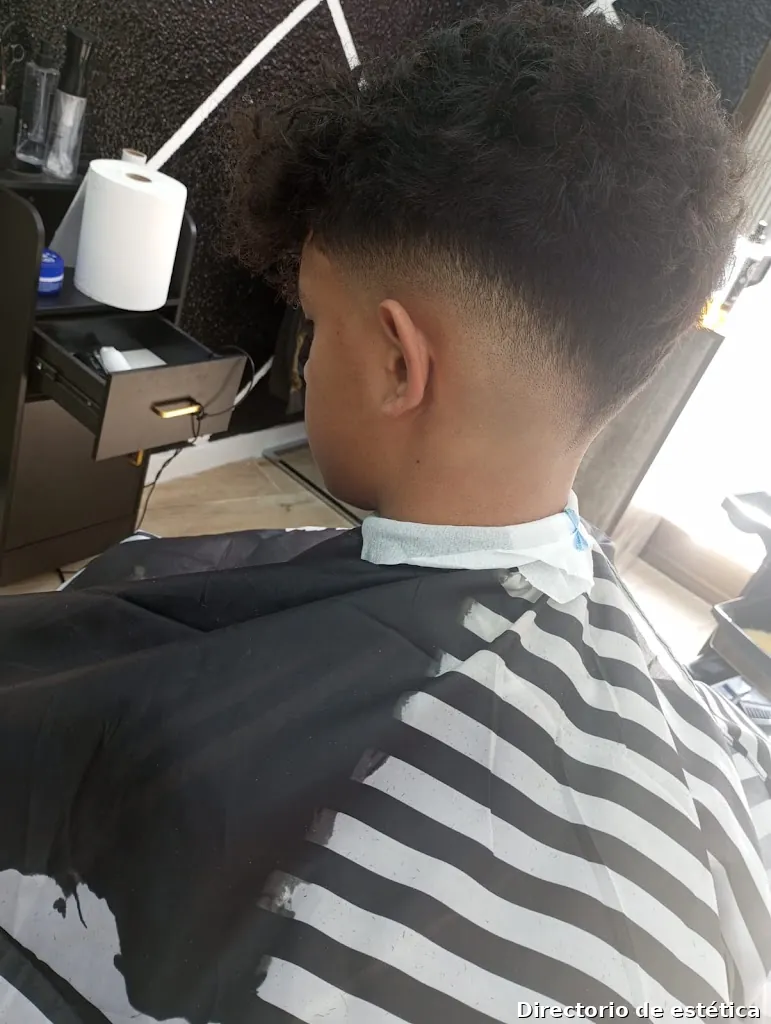Peluquería BLACK STAR🌟