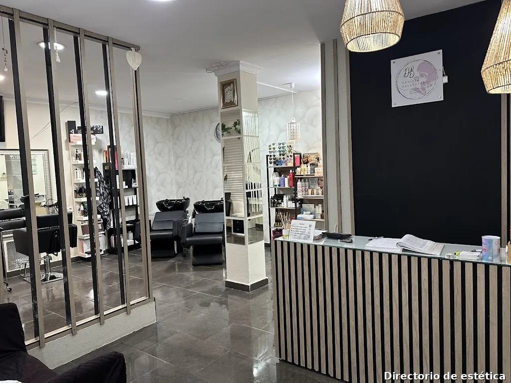 Salón de Belleza Davinia's
