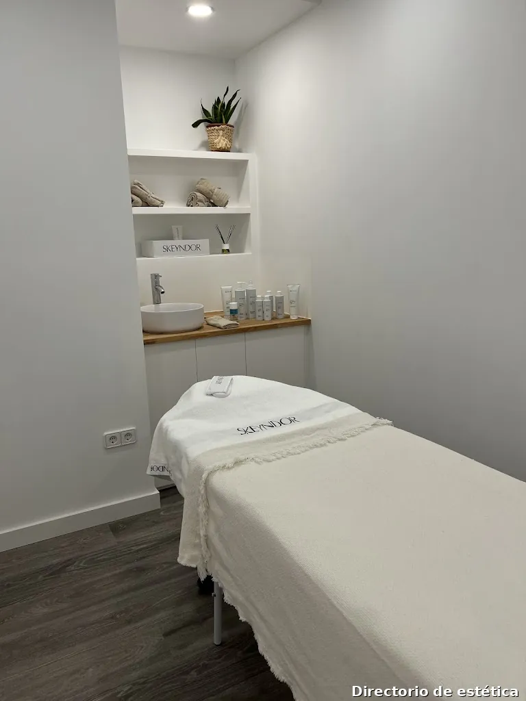 Centro de estética, depilación laser y uñas | FEMESTETIC