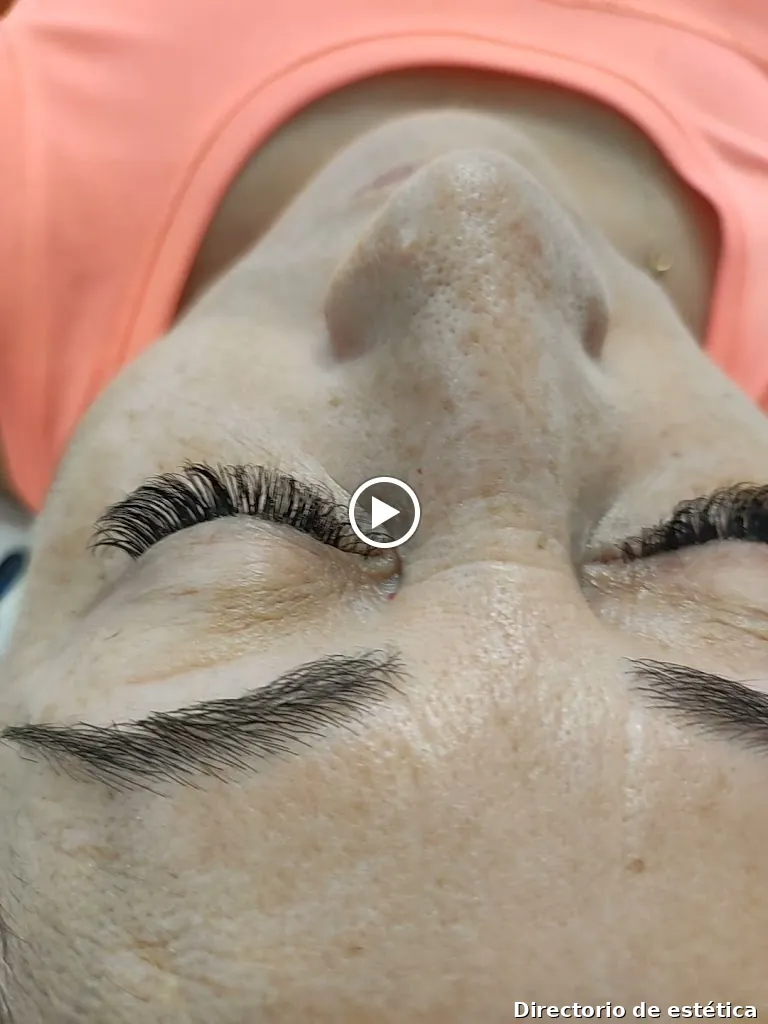 Depilación con hilo, estética y peluquería