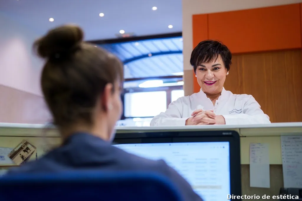 Policlínica Guadix. Clínica de especialidades médicas y estética.
