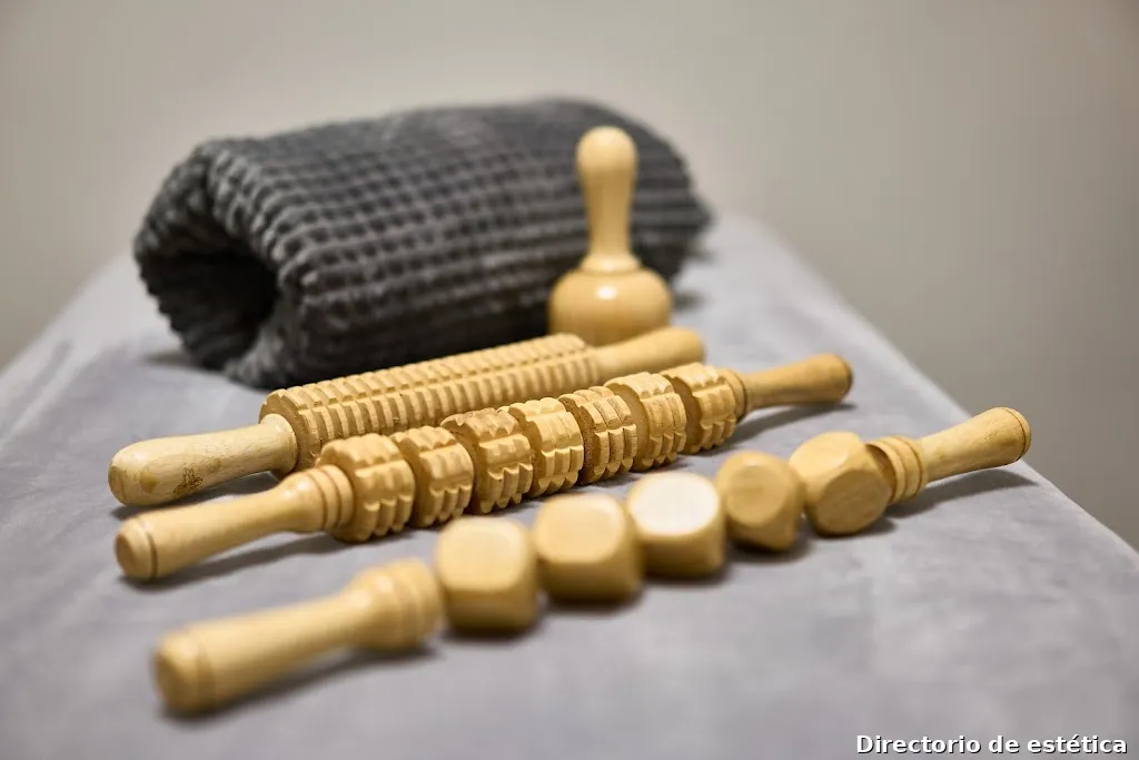 OmMani Bienestar | Maderoterapia | Masajes Relajantes | Head Spa | Masajes del mundo: Tailandés y Hawaiano