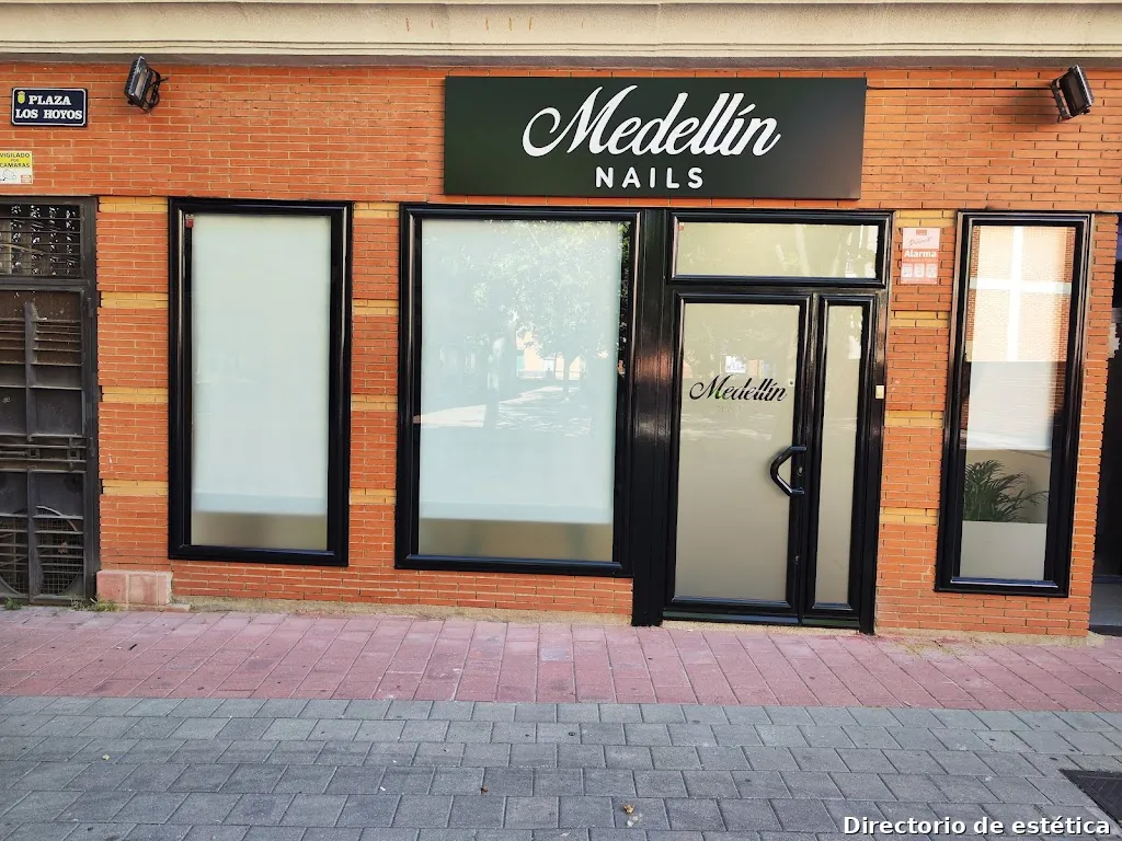 MEDELLIN NAILS